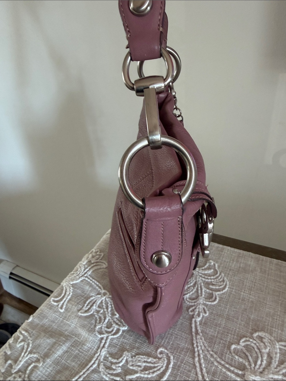 B Makowsky Dusty Rose Leather Crossbody Bag with Keyring Charm - Picture 9 of 16